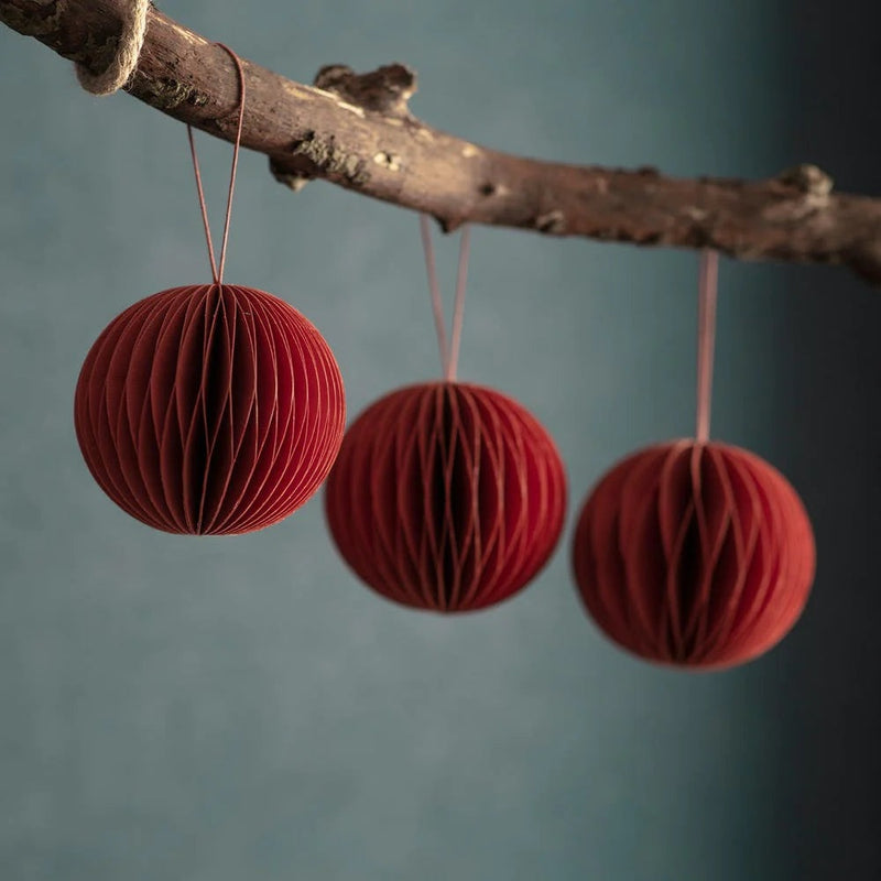 Maddox Baubles Brick Red (Set of 3)